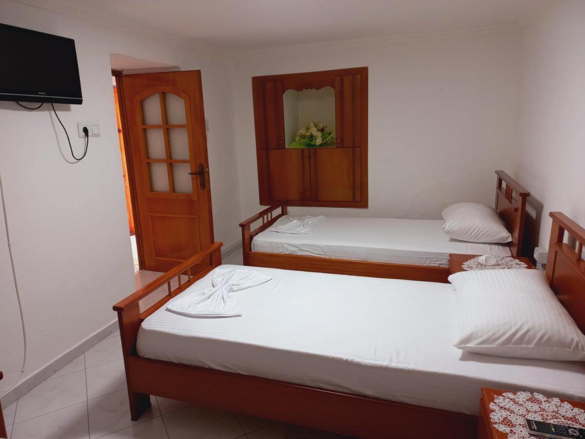 Sokolli Guest House Gjirokastër Dış mekan fotoğraf