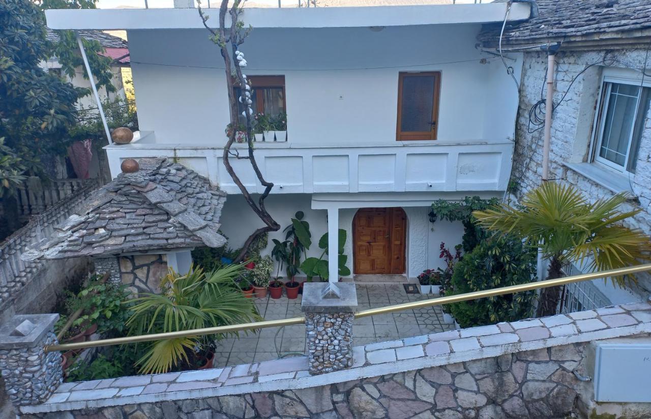 Sokolli Guest House Gjirokastër Dış mekan fotoğraf