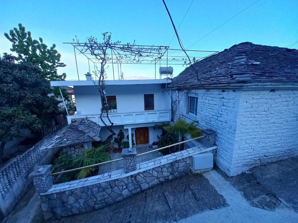 Sokolli Guest House Gjirokastër Dış mekan fotoğraf